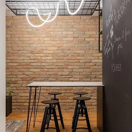 Slovakia Modern Urban Sanctuary Apartman Pozsony