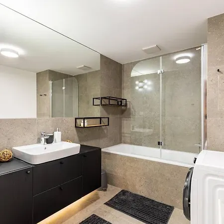 Slovakia Modern Urban Sanctuary Apartman
