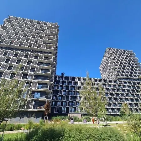 Slovakia Modern Urban Sanctuary * ブラチスラヴァ