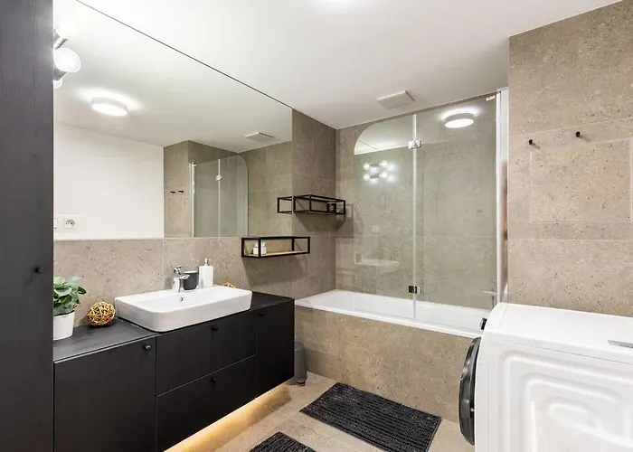 Slovakia Modern Urban Sanctuary Apartmán