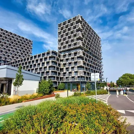 Slovakia Modern Urban Sanctuary Апартаменти *