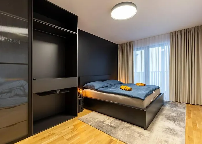 Slovakia Modern Urban Sanctuary Апартаменти